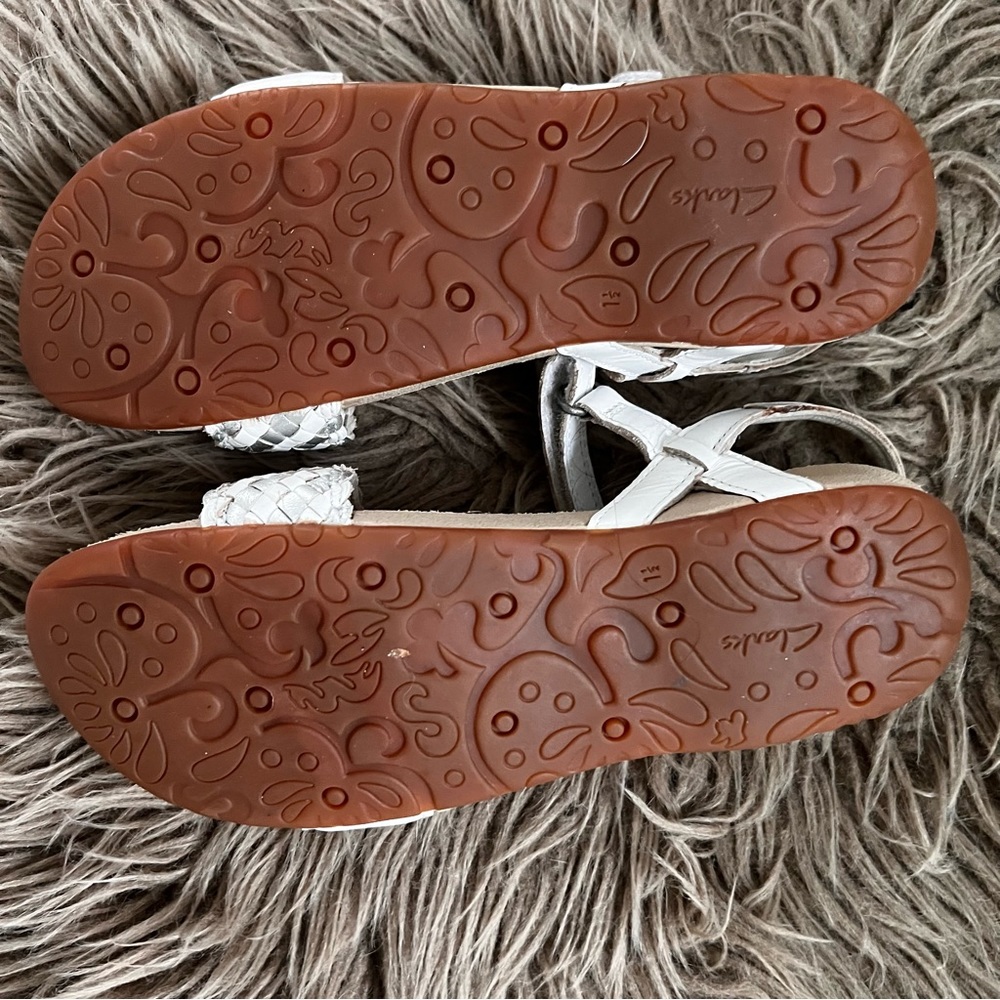 Clarks Girls Sandals - Picture 7 of 7
